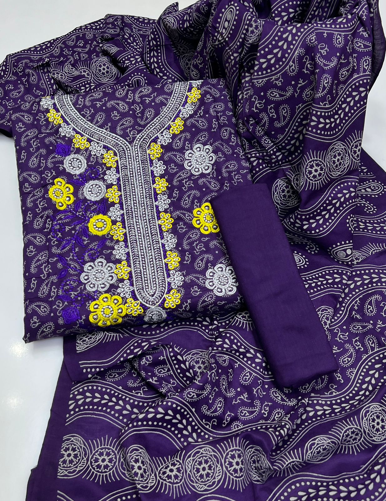 4PC winter Lilan Embroidery Dress