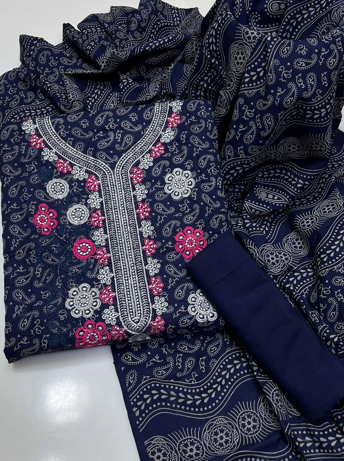 4PC winter Lilan Embroidery Dress